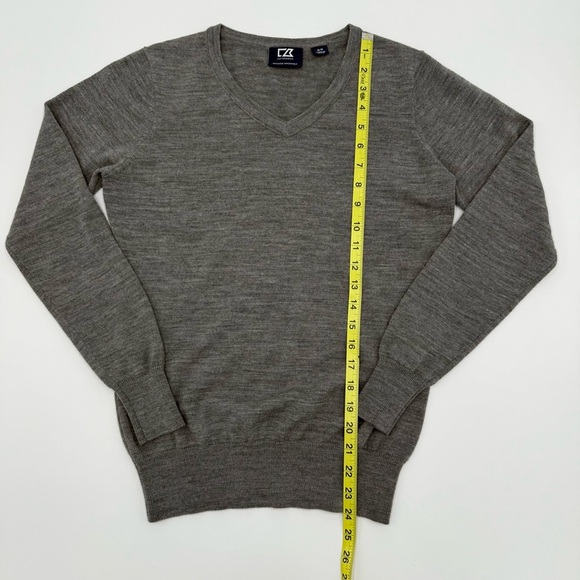 Cutter & Buck Merino Wool Gray V-Neck Sweater Medium Golf Preppy Machine Wash - Picture 9 of 11